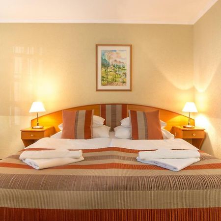 Hotel Spa Heviz Luaran gambar