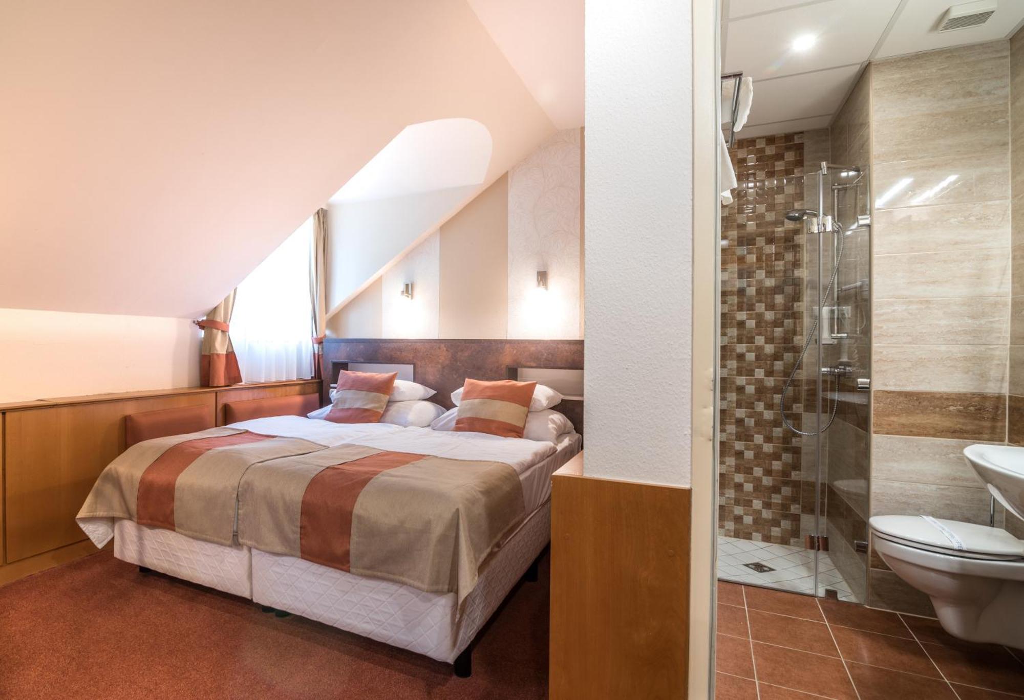 Hotel Spa Heviz Luaran gambar