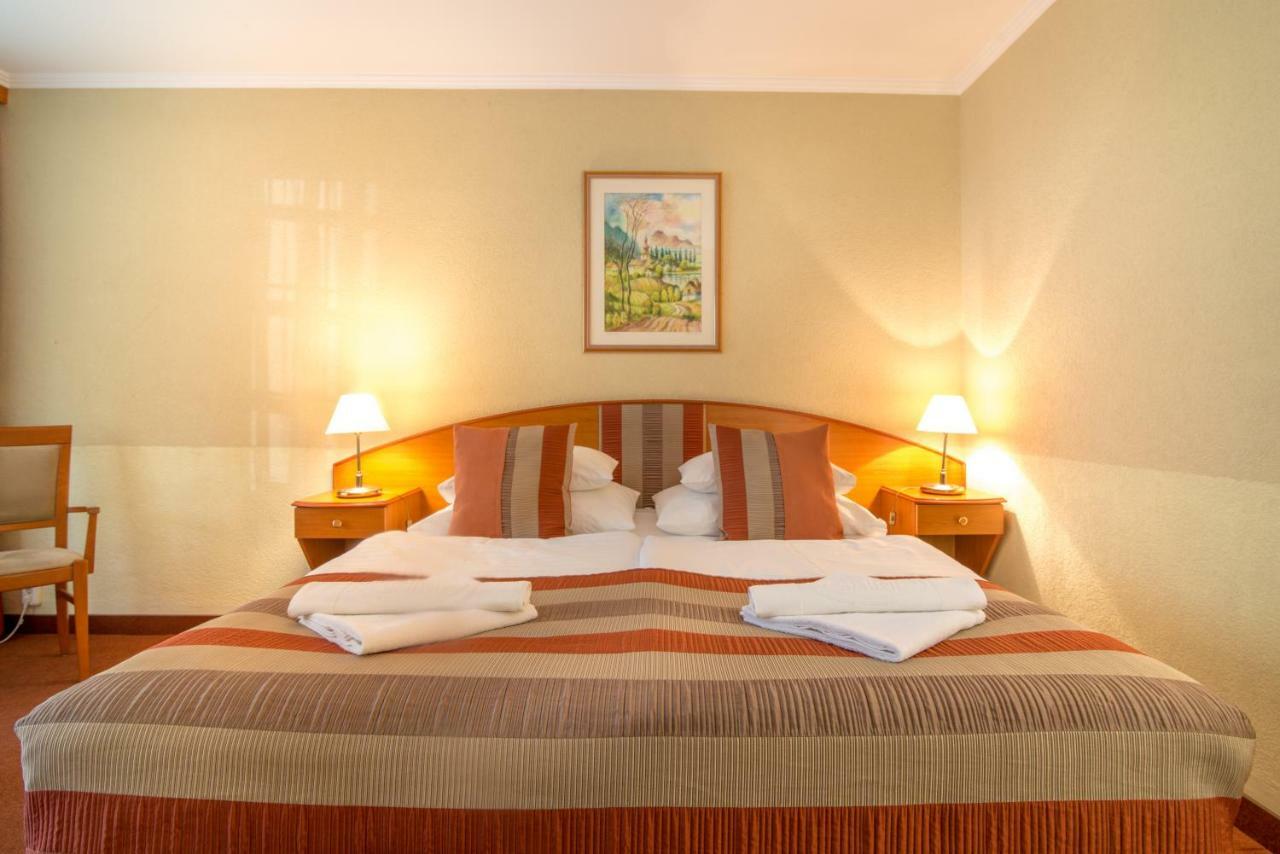 Hotel Spa Heviz Luaran gambar